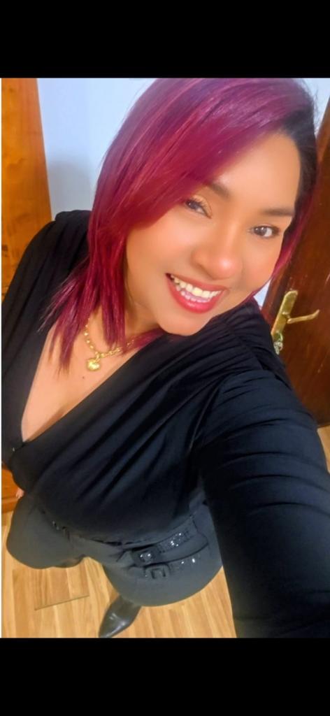 Chica busca chico en Cádiz: 