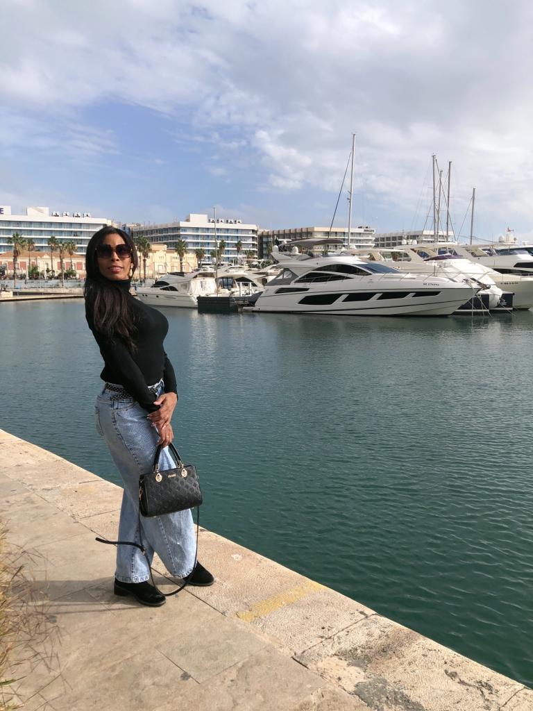 613233740: Travesti en Valencia