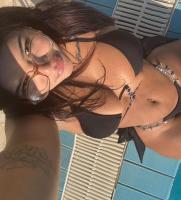 672519627: Chica busca chico en Barcelona