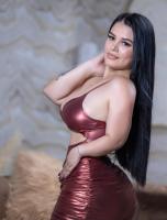 672519627: Chica busca chico en Barcelona