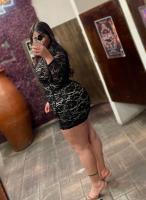 631906429: Chica busca chico en Barcelona