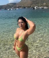 672519627: Chica busca chico en Barcelona