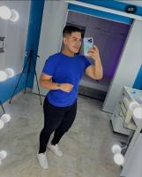 614581617: Chico busca chica en Valencia