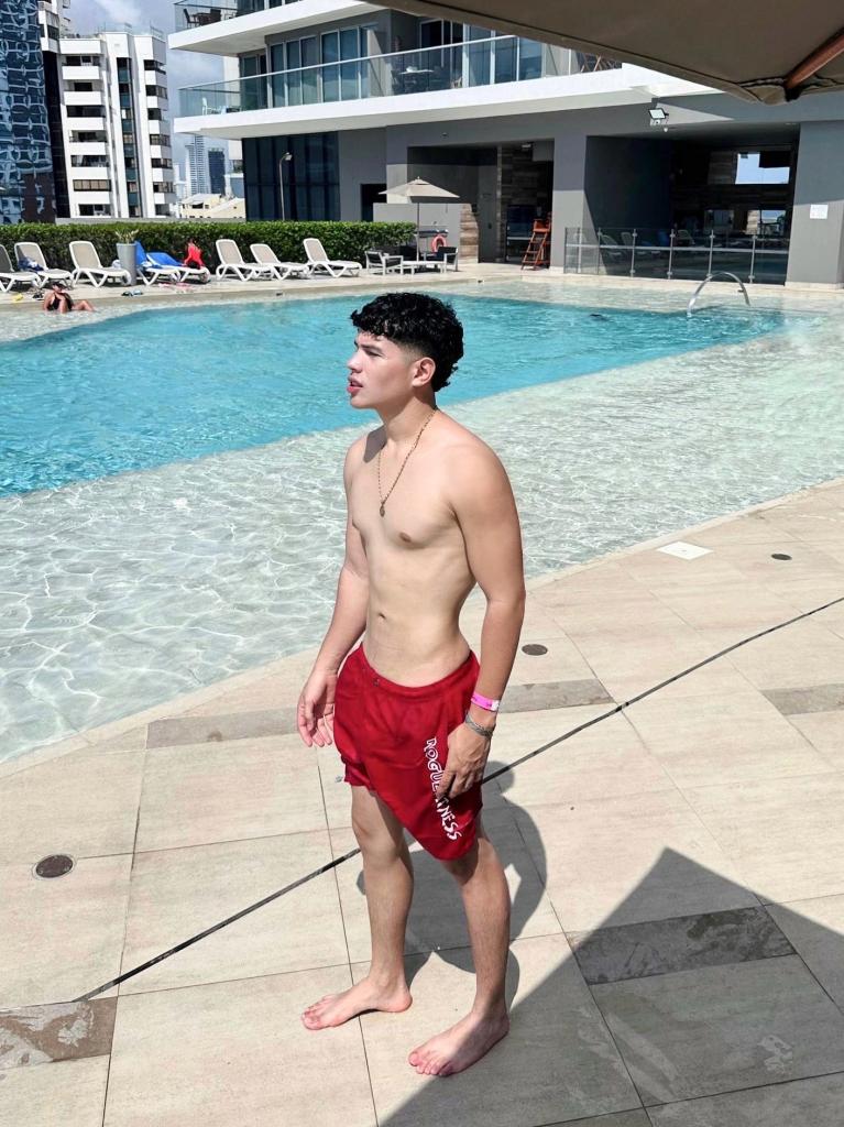 Chico busca chica en Valencia: 