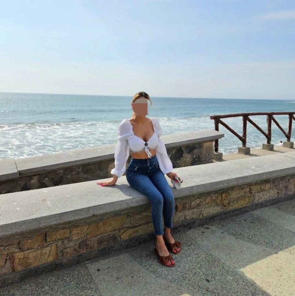 674938237: Chica busca chico en Madrid