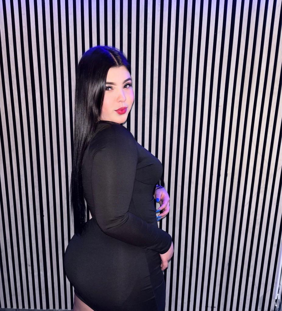 Chica busca chico en Granada: 