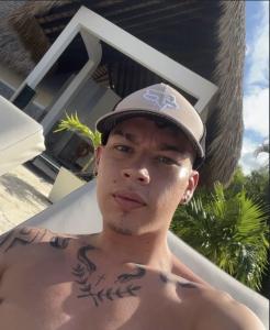 Chico busca chica en Ibiza: 