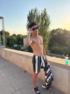 631702017: Chico busca chica en Sevilla