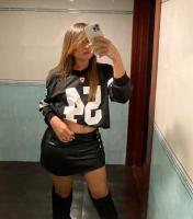 671832648: Chica busca chico en Barcelona