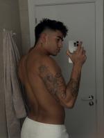 613279905: Chica busca chico en Sevilla