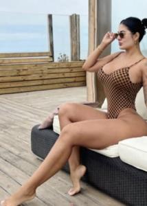 613366741: Chica busca chico en La Coruña