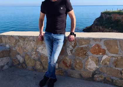 Chico busca chica en Alicante: 