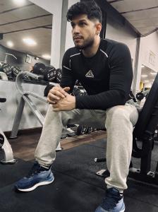 627275163: Chico busca chica en Sevilla