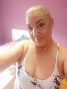 604365005: Chica busca chico en Badajoz