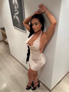 Chica busca chico en Ibiza: 