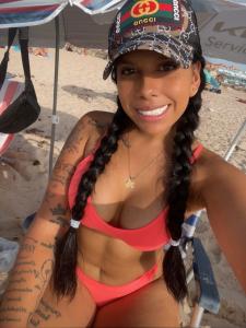 Chica busca chico en Cádiz: 