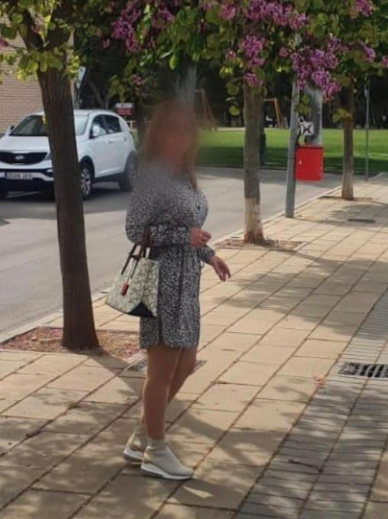 632297132: Chica busca chico en Navarra