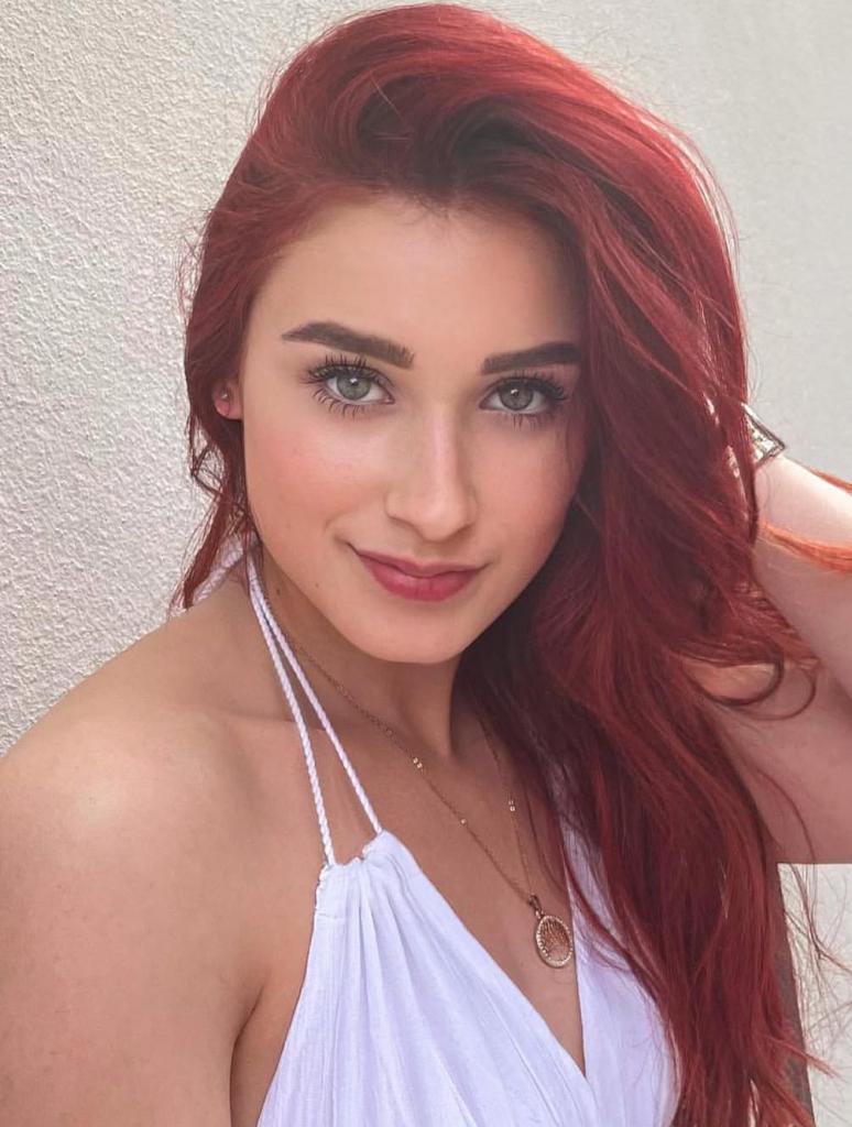 Chica busca chico en Tenerife: 