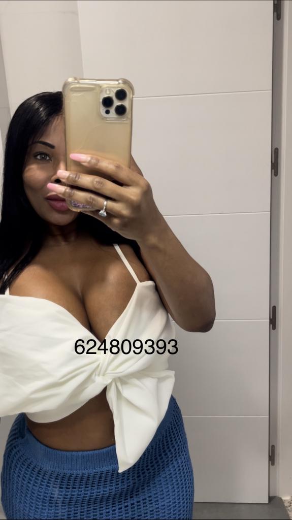 Chica busca chico en Murcia: Chica busca chico