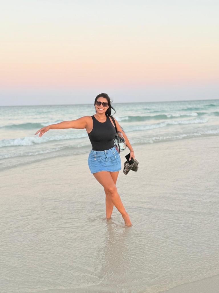 Chica busca chico en Ibiza: 