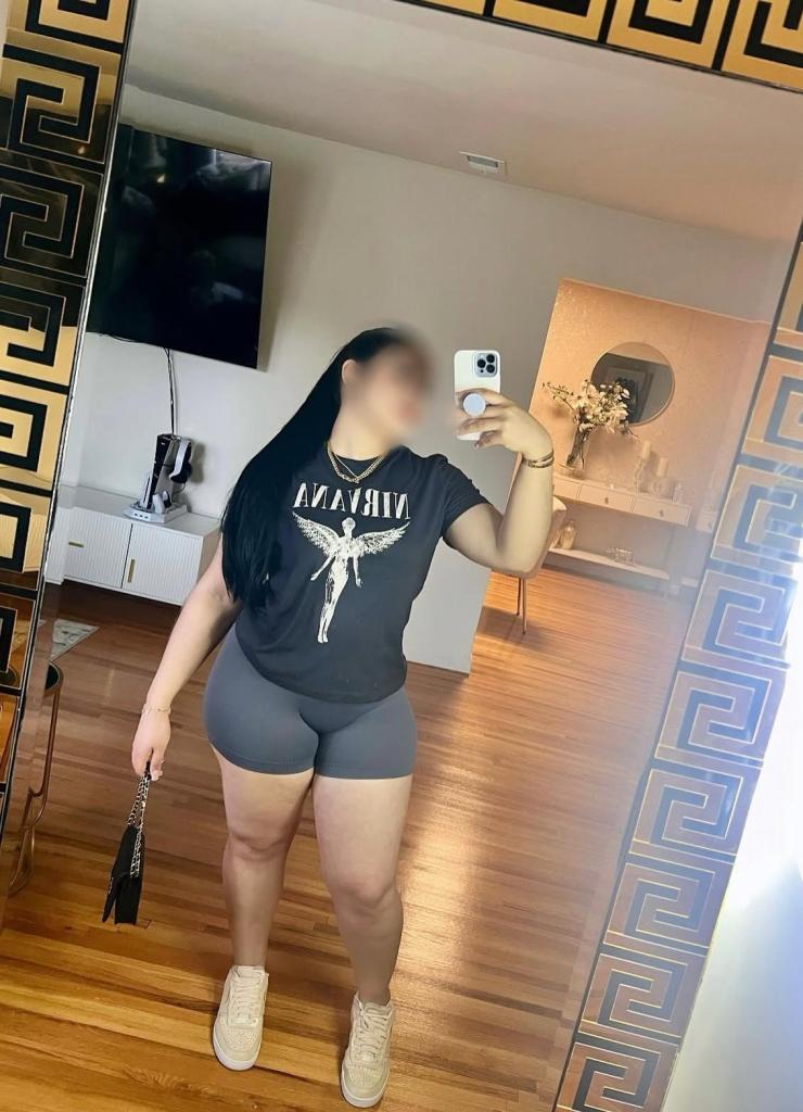 Chica busca chico en Sevilla: 