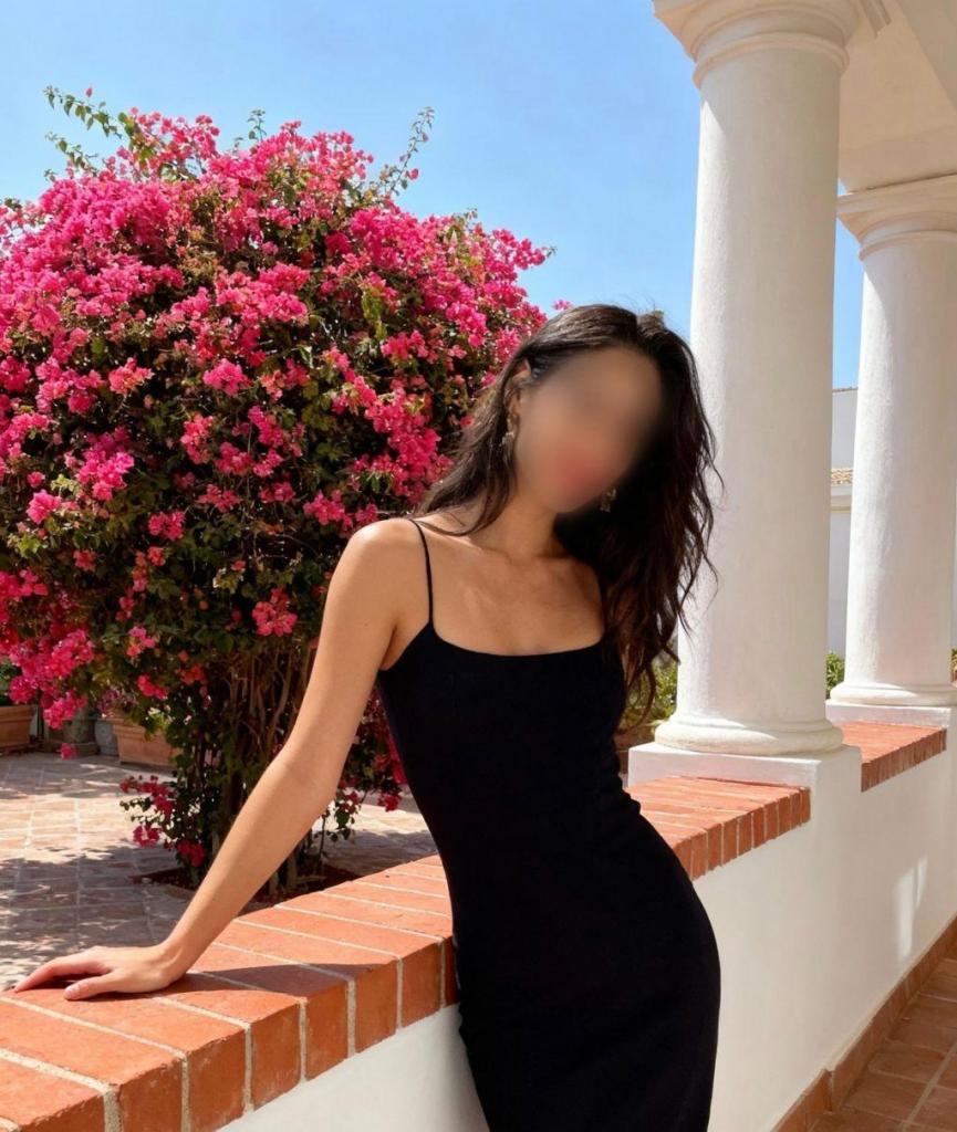 Chica busca chico en Ibiza: 