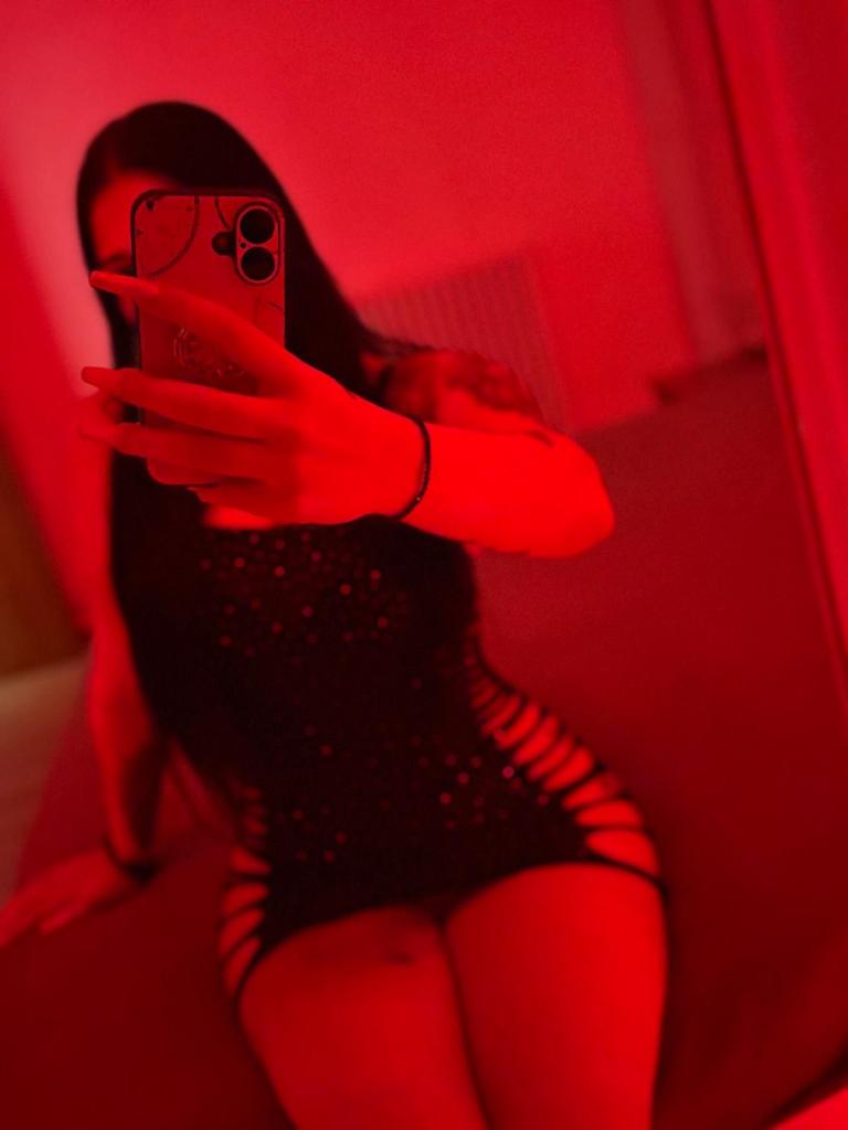 Chica busca chico en Castellón: 