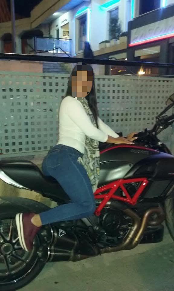 Chica busca chico en Huesca: 