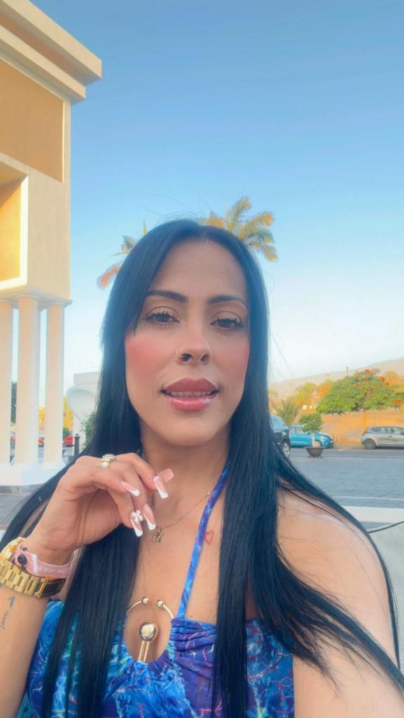 643058284: Chica busca chico en Navarra