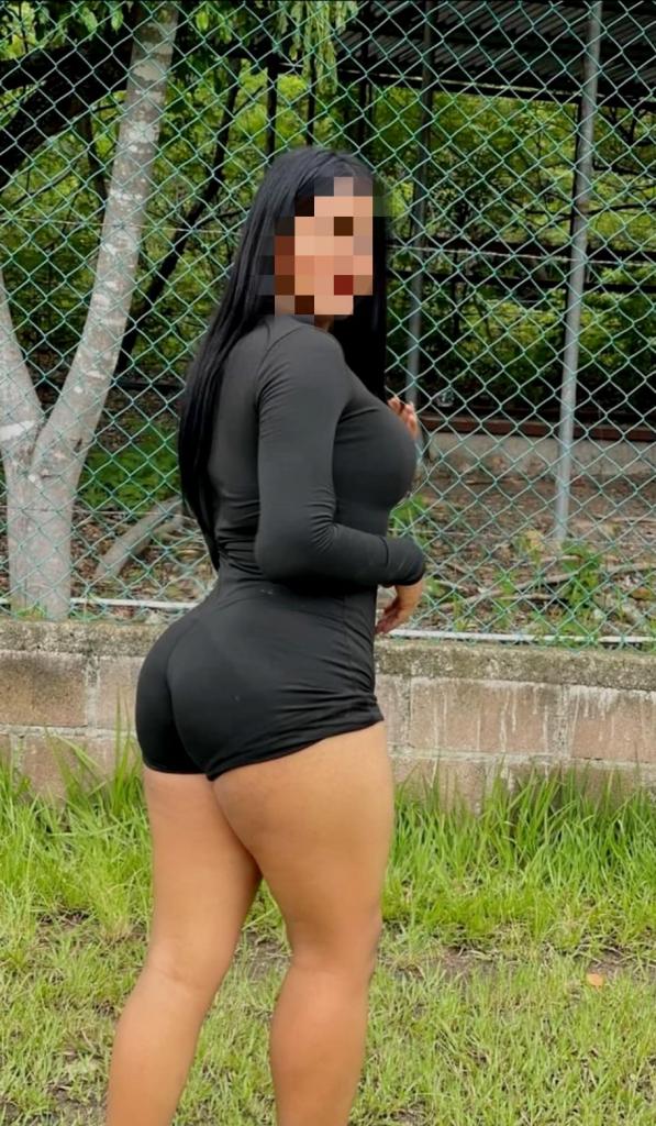631512132: Chica busca chico en Murcia