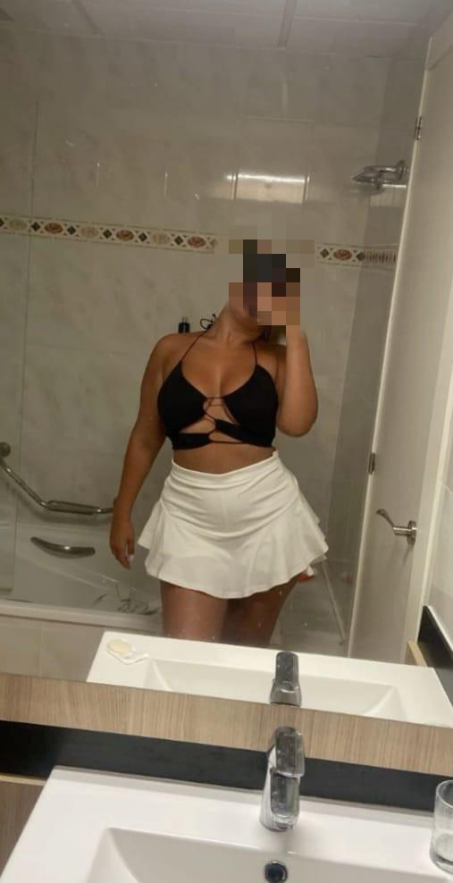 Chica busca chico en Cádiz: 