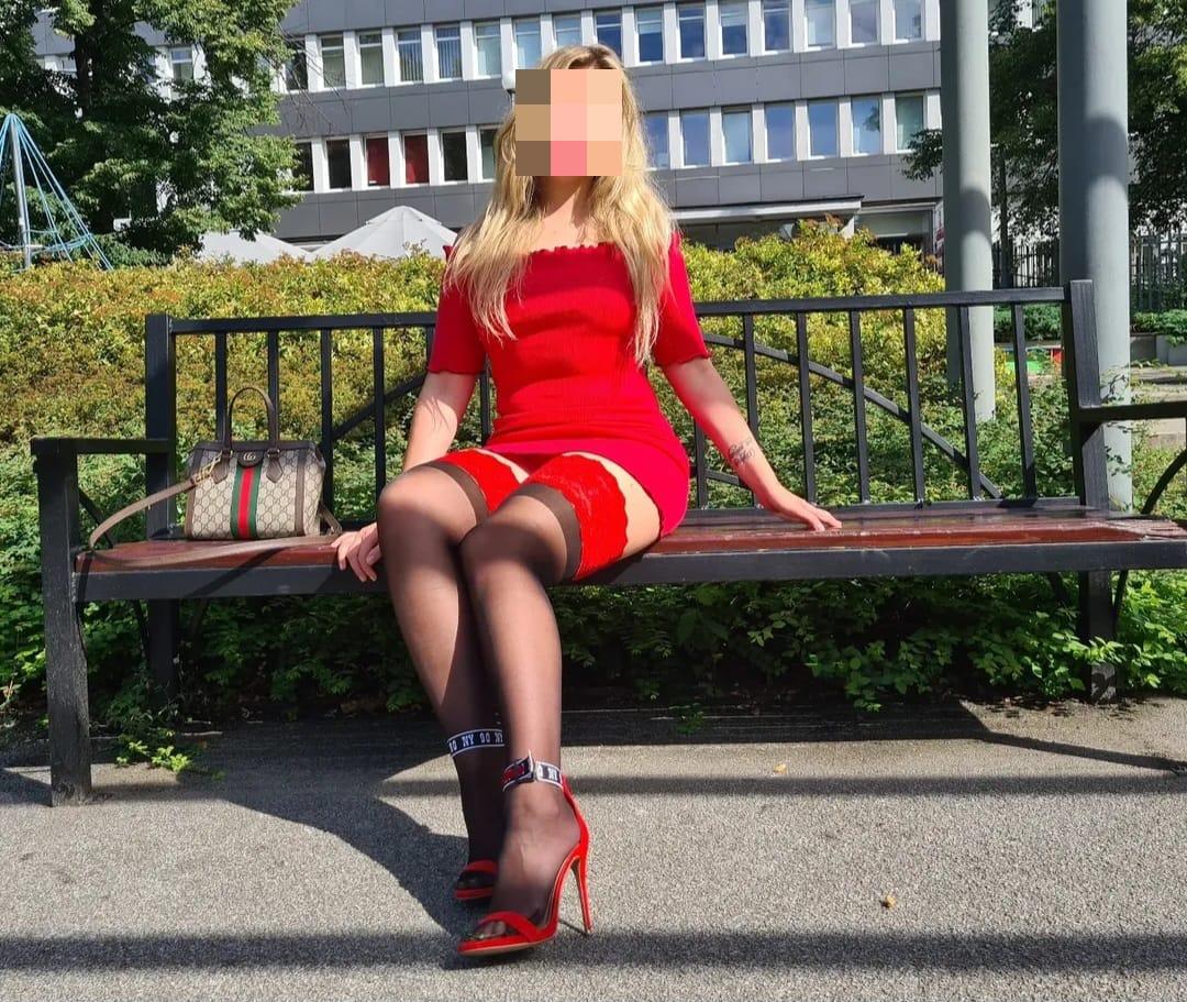 Chica busca chico en Huelva: 