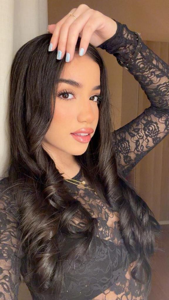 Chica busca chico en Málaga: Chica busca chico