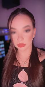 613756443: Chica busca chico en Pontevedra