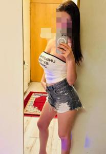 614987809: Chica busca chico en Lérida