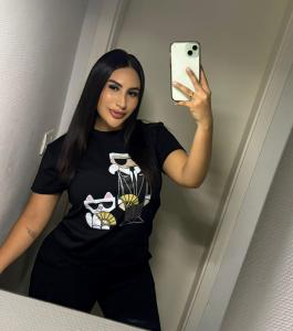 672169853: Chica busca chico en Tenerife