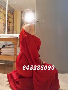 645225090: Chica busca chico en Sevilla