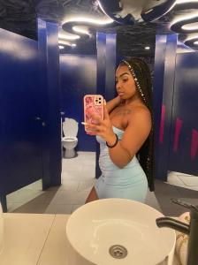 613723896: Chica busca chico en Valencia