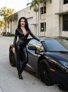 627008953: Chica busca chico en Ibiza