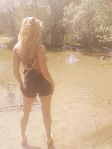 664219740: Chica busca chico en Barcelona