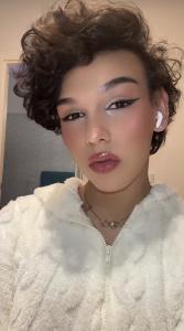 614682863: Chico busca chica en Granada