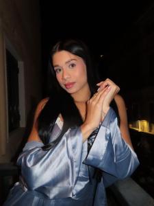 613349711: Chica busca chico en Málaga