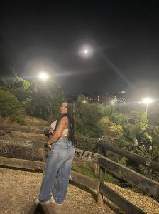 613192397: Chica busca chico en Pontevedra