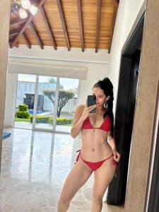 604492996: Chica busca chico en Málaga