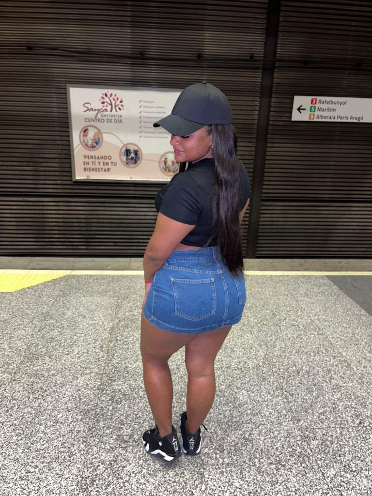 Chica busca chico en Barcelona: 