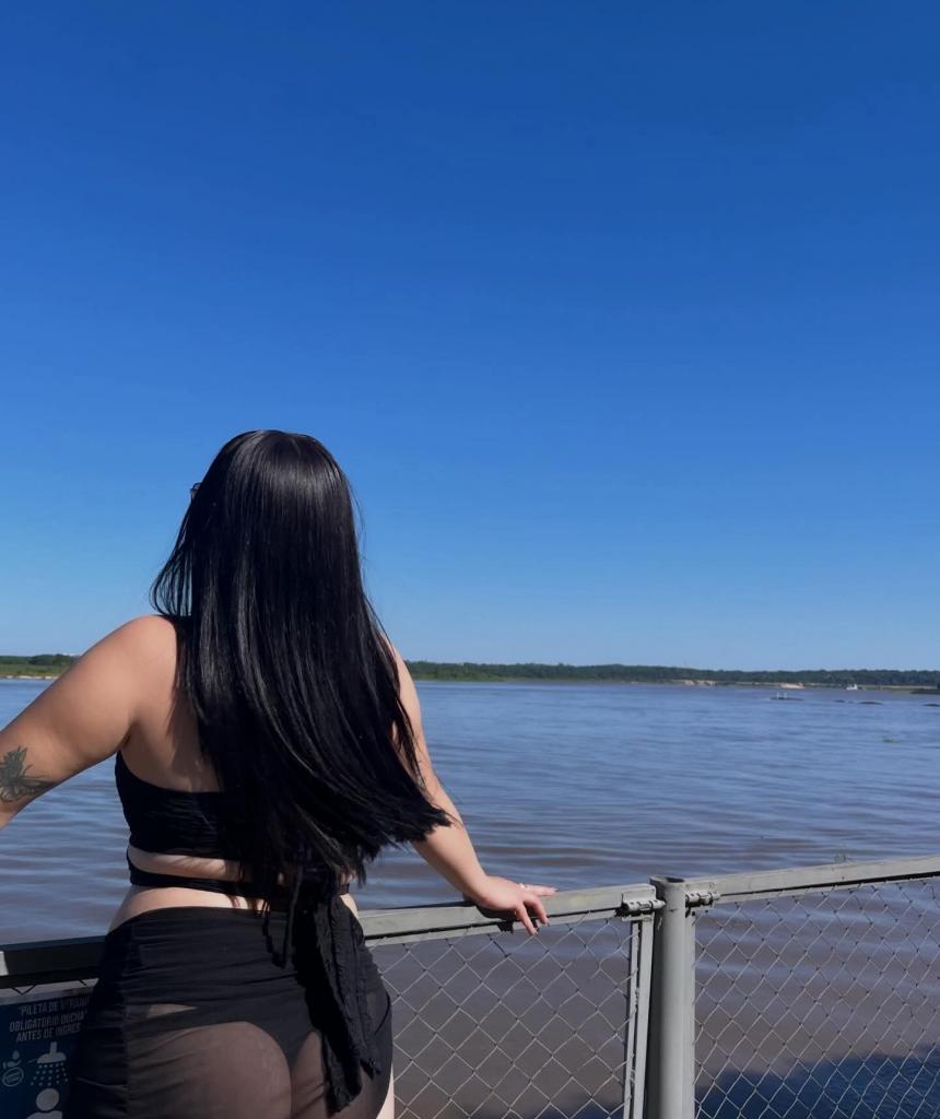 Chica busca chico en Granada: 