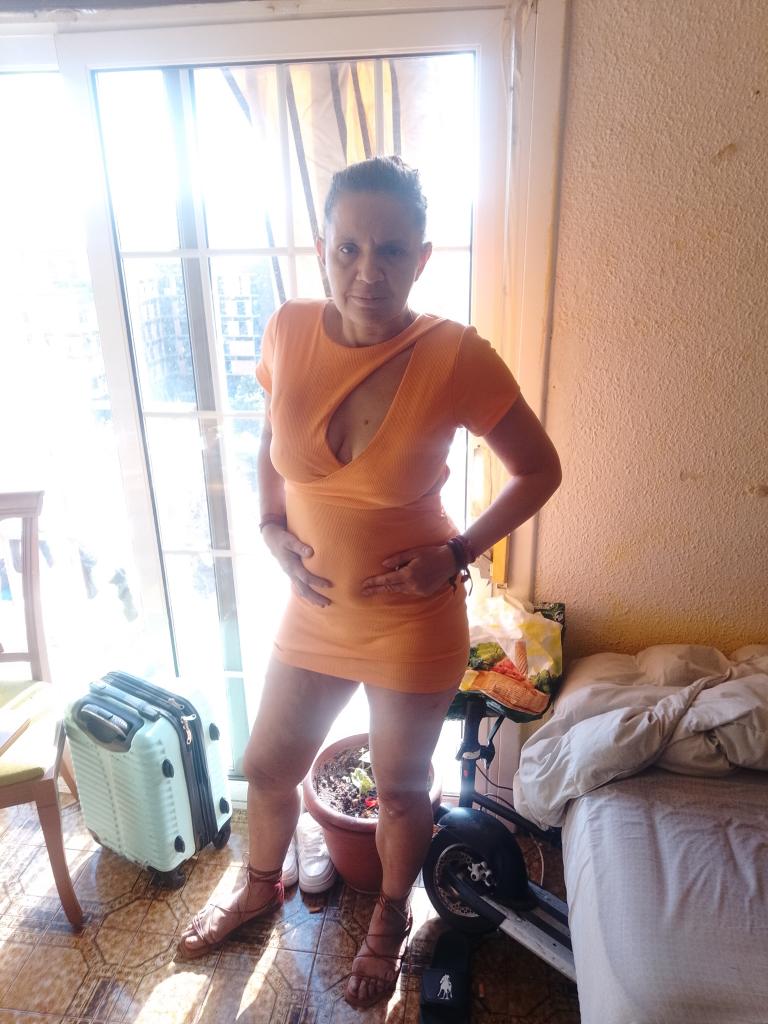 614891234: Chica busca chico en Barcelona