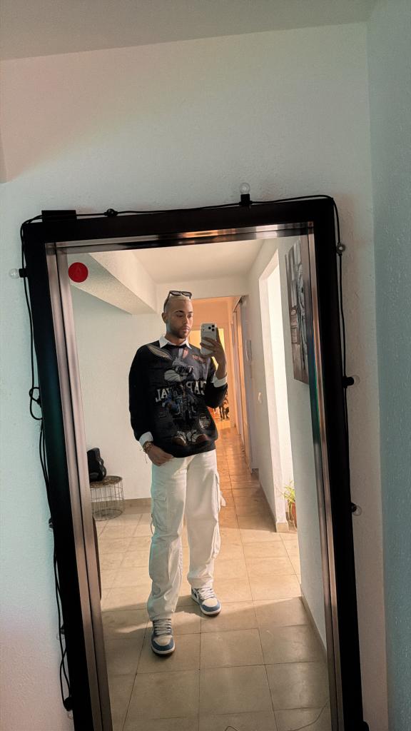 Chico busca chica en Málaga: 