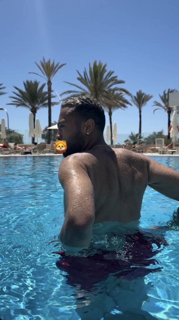 Chico busca chica en Málaga: 