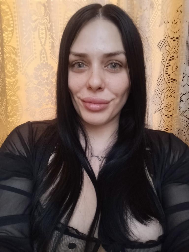 Chica busca chico en Granada: 